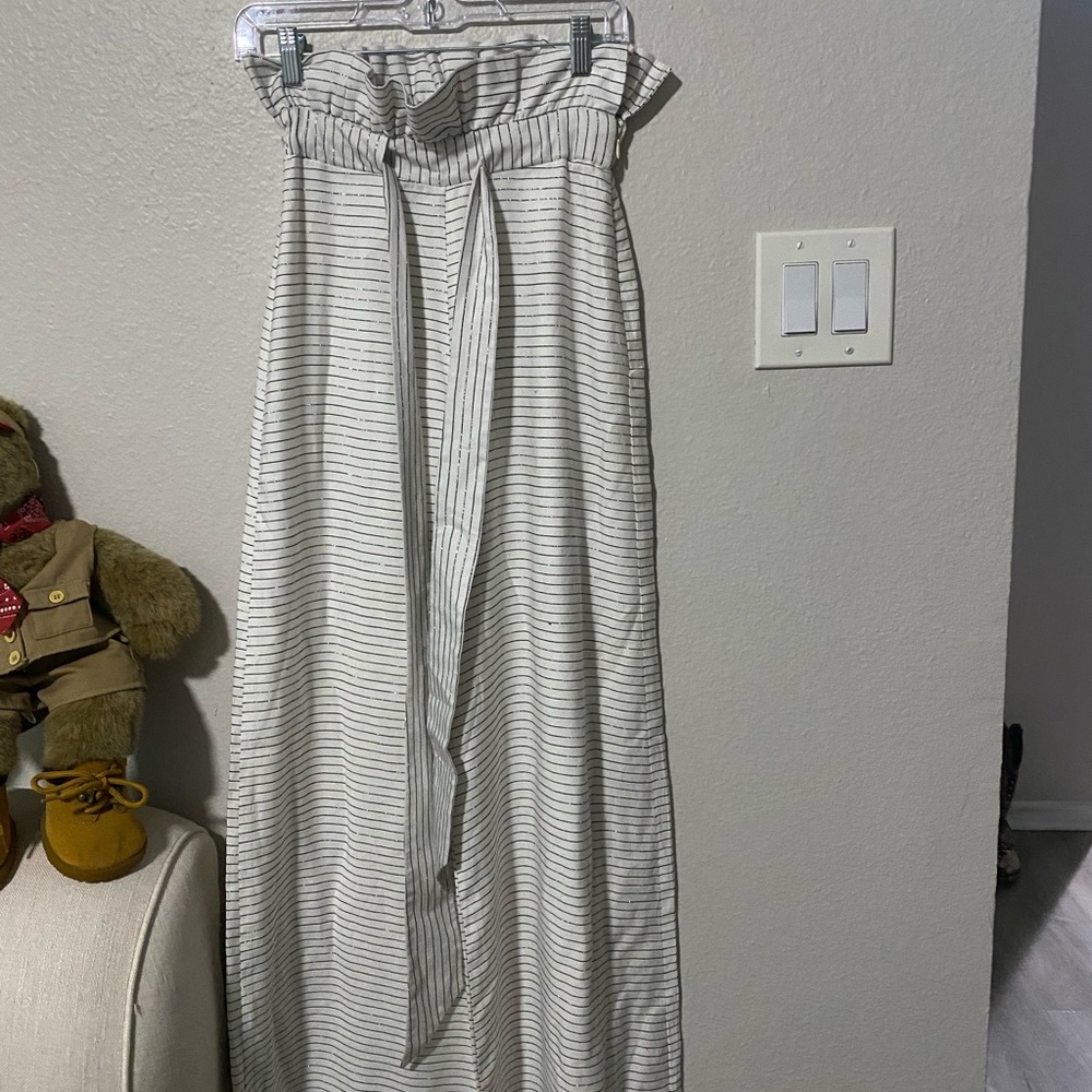 Ulu White Dress with Black Pinstripes